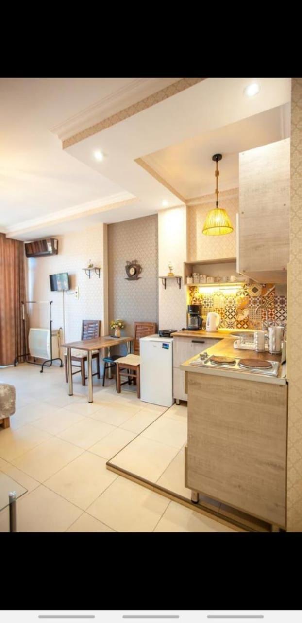 Apartment On L.Meskhishvili Turn Tbilisi Exteriör bild