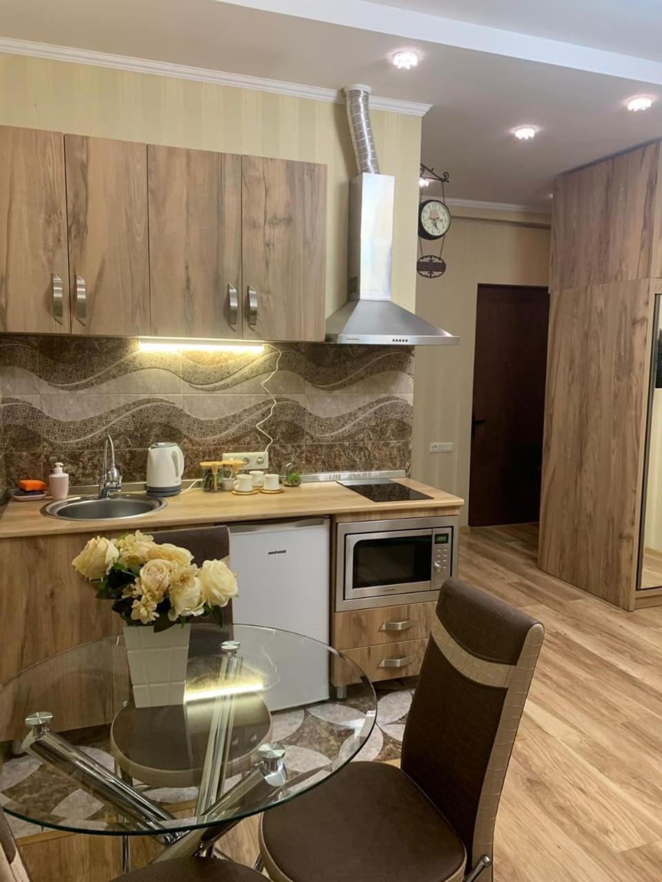 Apartment On L.Meskhishvili Turn Tbilisi Exteriör bild