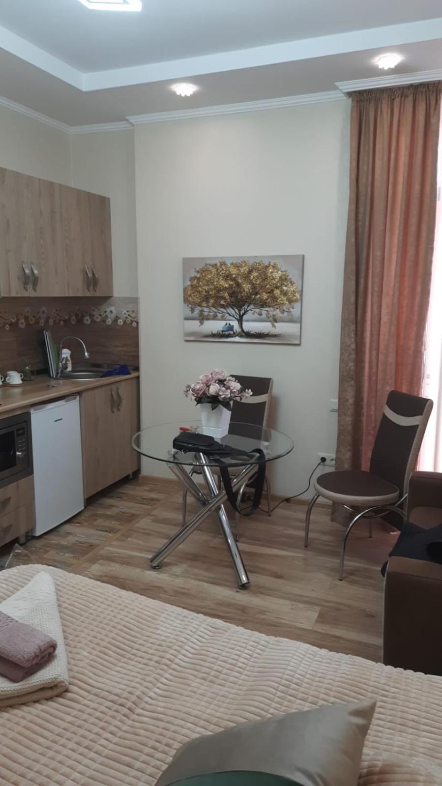 Apartment On L.Meskhishvili Turn Tbilisi Exteriör bild