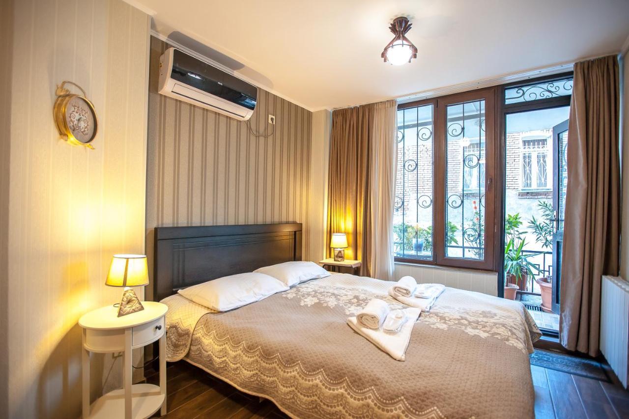 Apartment On L.Meskhishvili Turn Tbilisi Exteriör bild