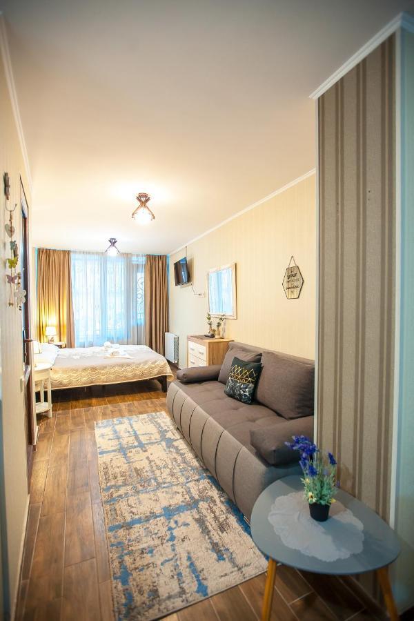 Apartment On L.Meskhishvili Turn Tbilisi Exteriör bild