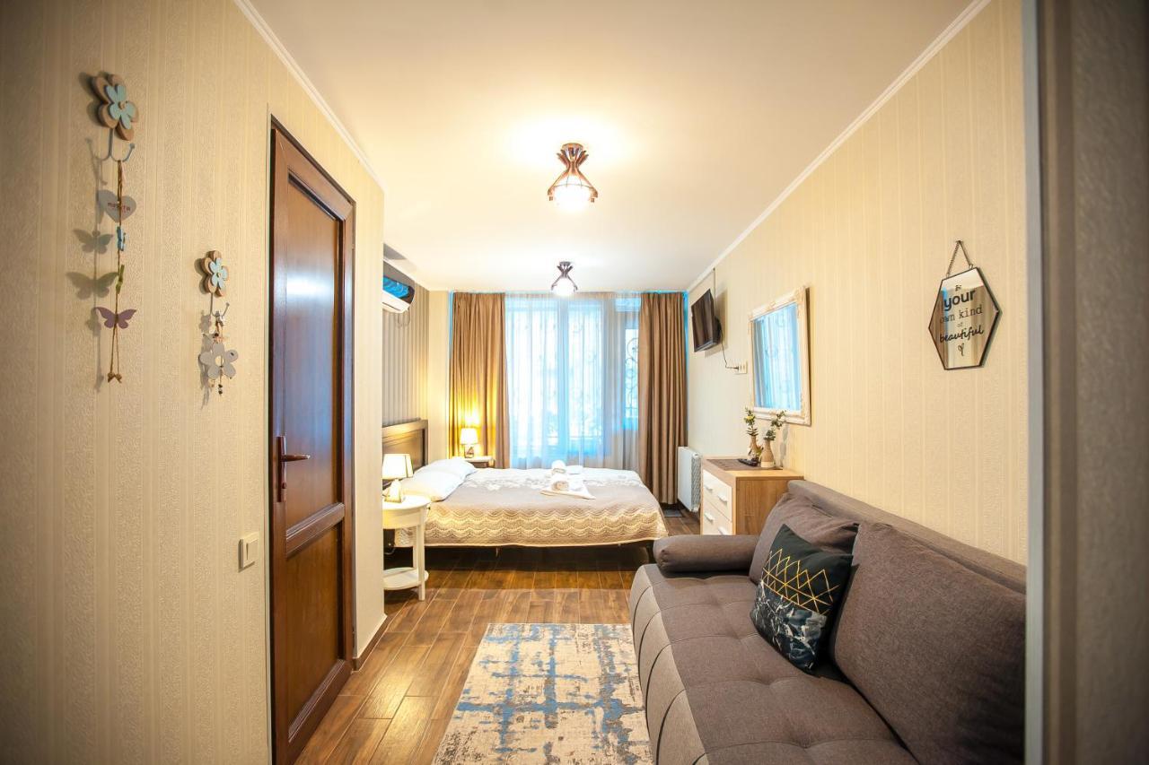 Apartment On L.Meskhishvili Turn Tbilisi Exteriör bild