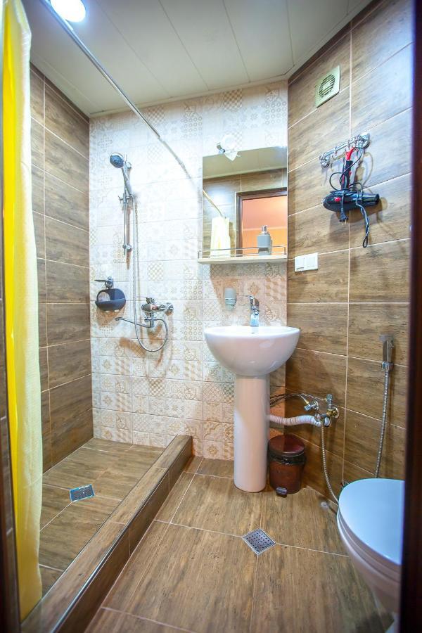 Apartment On L.Meskhishvili Turn Tbilisi Exteriör bild